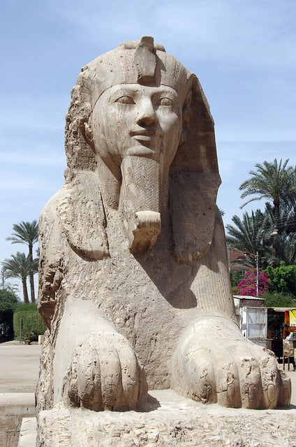 sphynx-statue