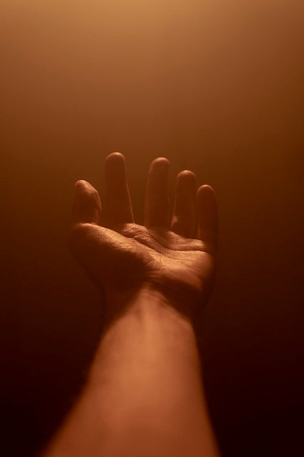 hand-reaching-out