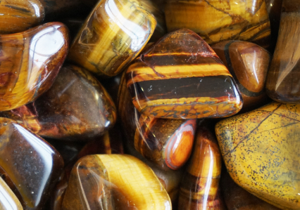 polished tiger's eye crystals